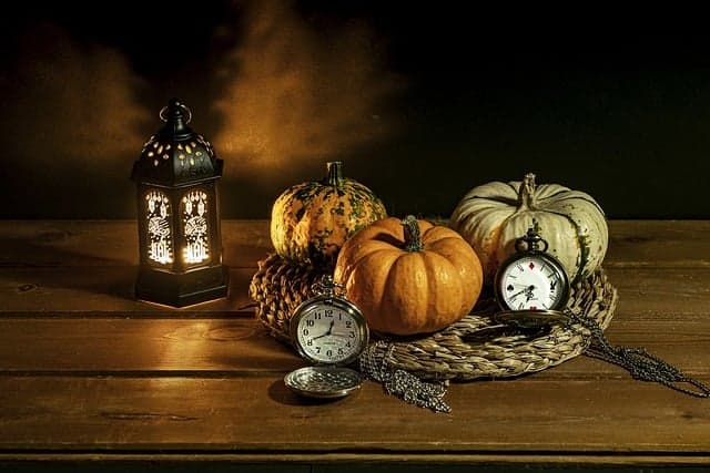 3 Easy Tips for Creating Beautiful Velvet Pumpkins