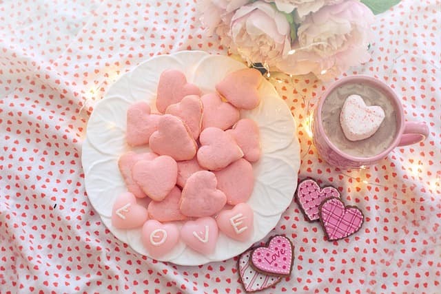 A Rustic and Cozy Table for Valentine’s Day